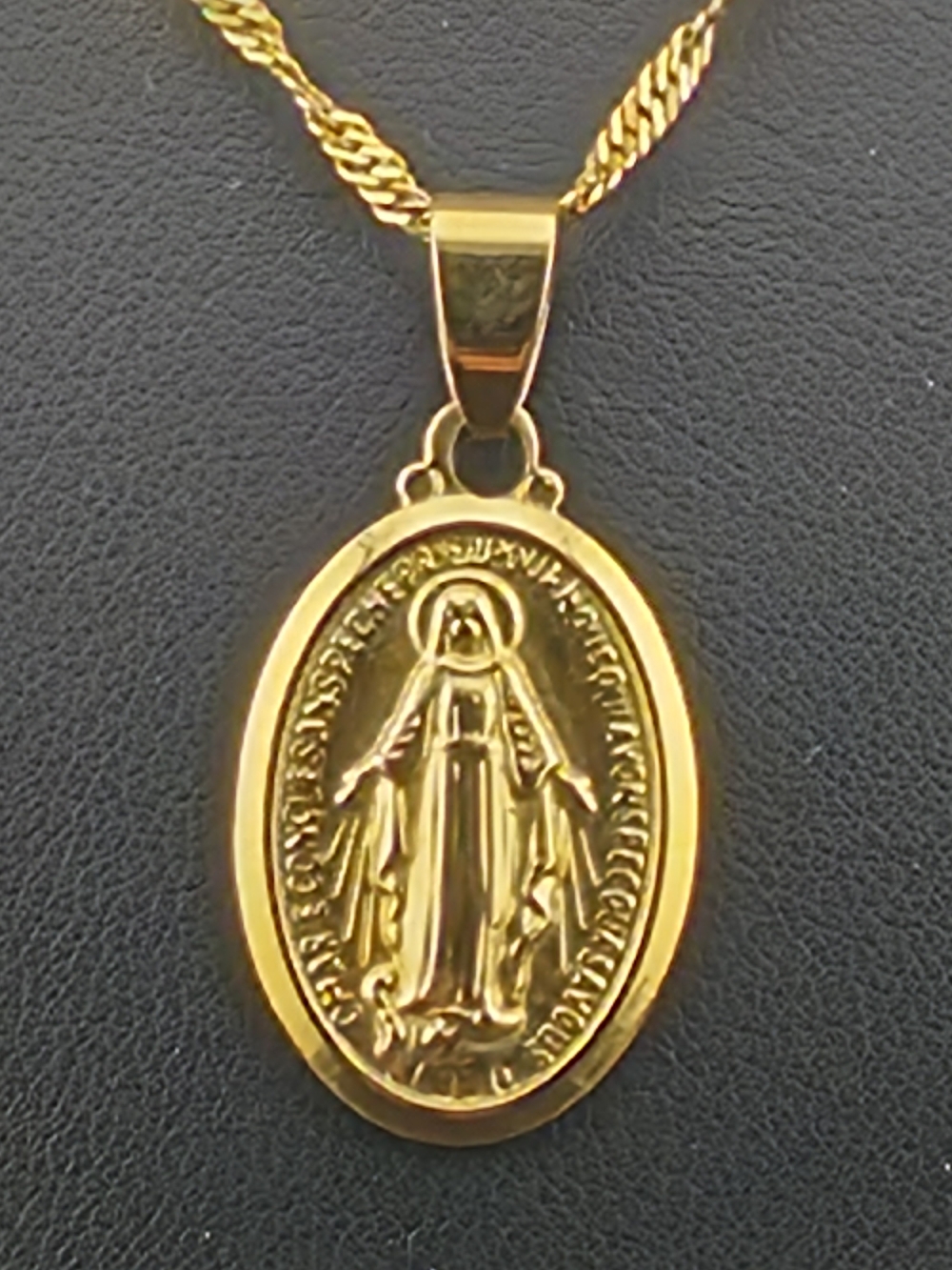 Estate Gold Virgin Mary Medal Pendant Necklace